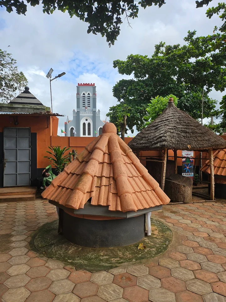 Temple of Pythons in Ouidah - Ask AI | mindtrip