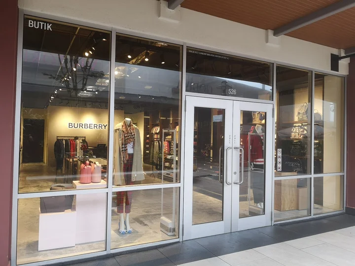 Burberry Outlet in Genting Highlands - Ask AI | mindtrip
