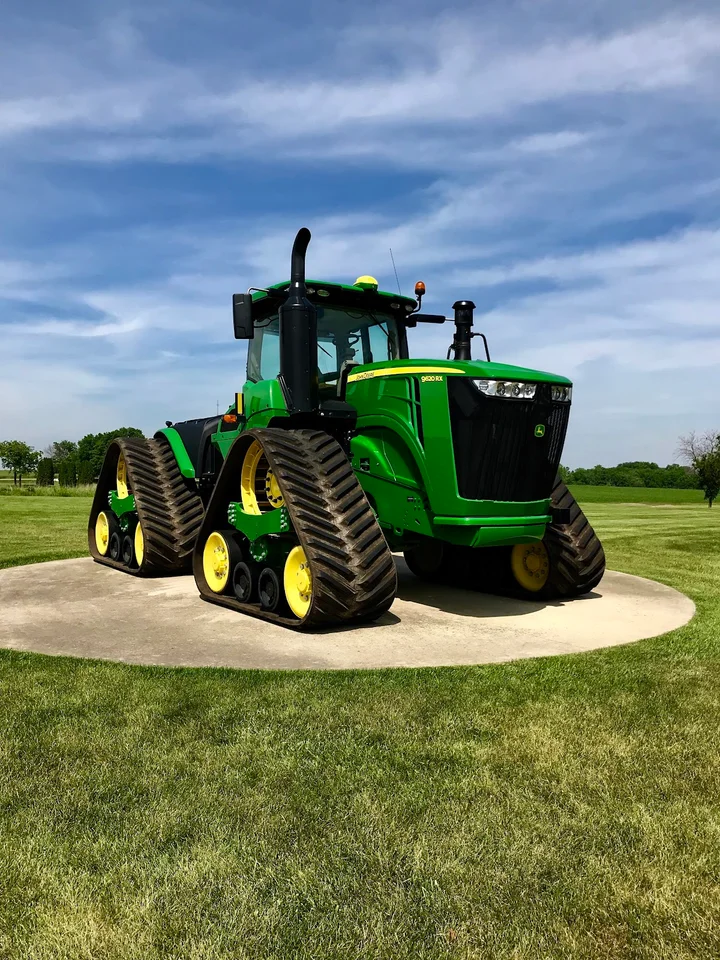 John Deere Waterloo Works in Waterloo, Iowa | Ask Anything