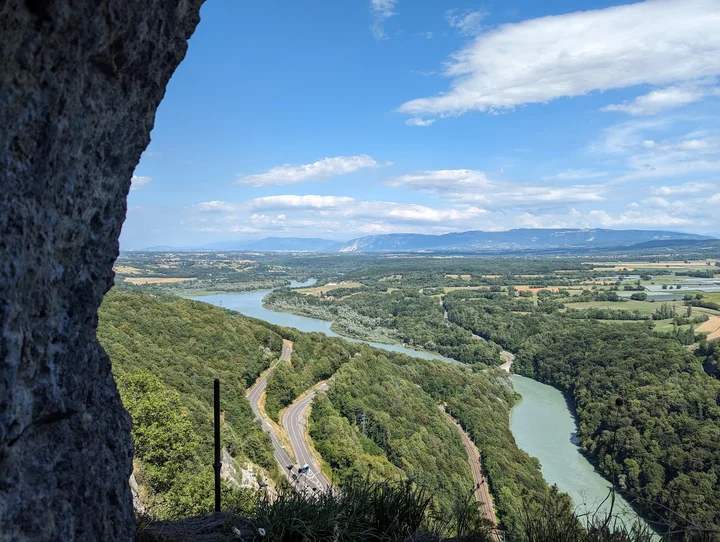 Fort l'Écluse in Leaz, Auvergne-Rhône-Alpes | Ask Anything