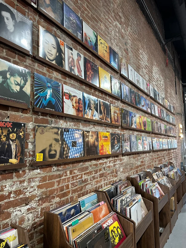 Vinyl + Thread in New York City | What to Know Before You Go