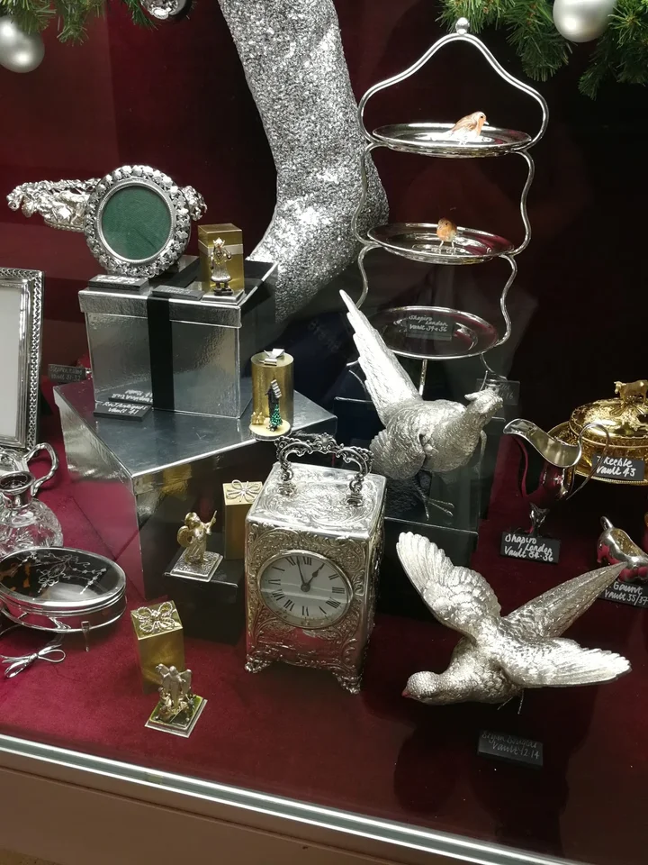 London Silver Vaults in London, England | Ask Anything