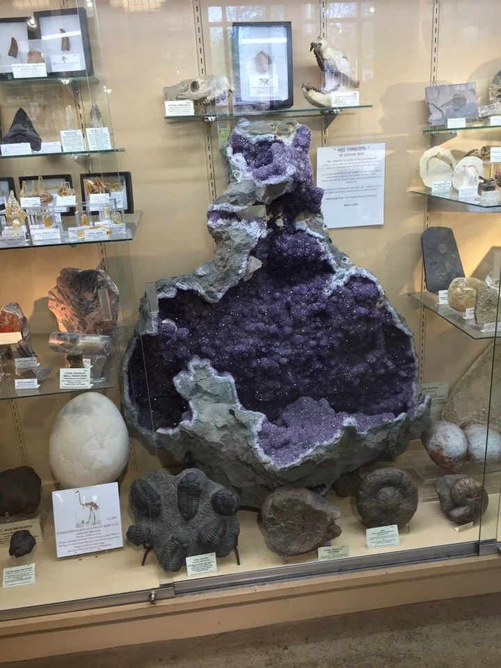 Geode Shop in Buena Park | What to Know Before You Go
