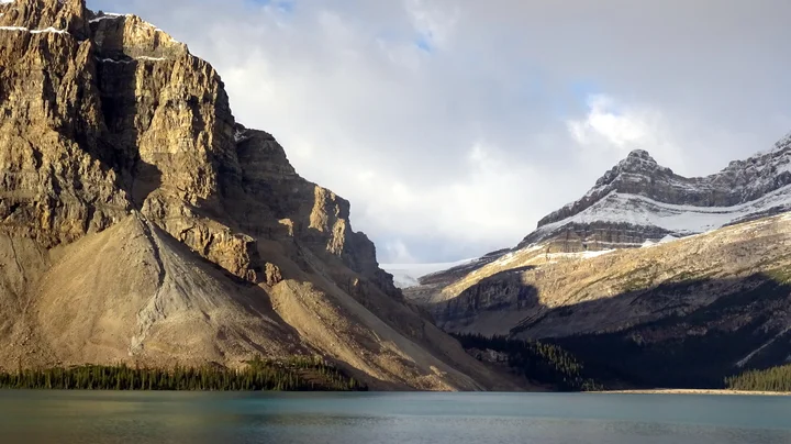Bow Lake in Alberta - Ask AI | mindtrip