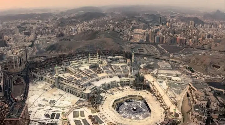 King Abdulaziz Gate in Mecca - Ask AI | mindtrip