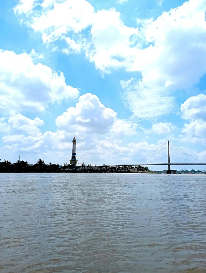 Batang Hari River in Jambi - Ask AI | mindtrip