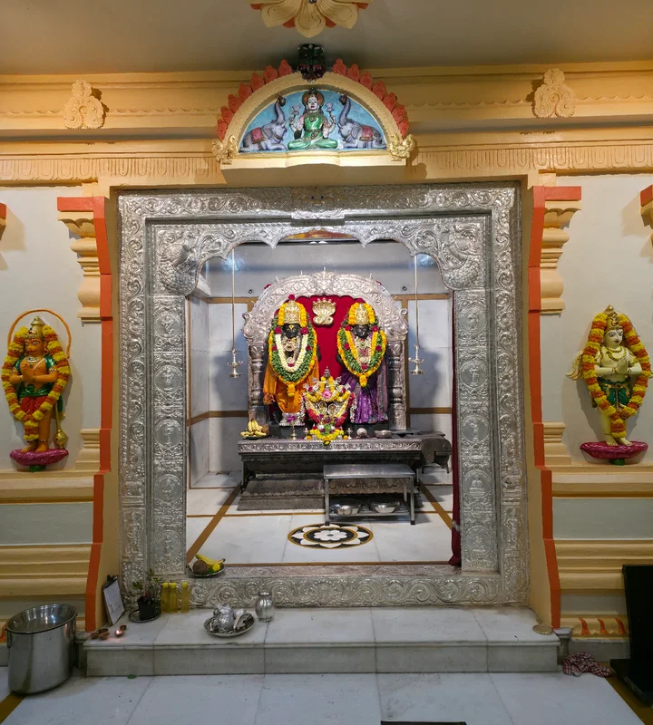 Dahisar Shri Kashi Math | What to Know Before You Go