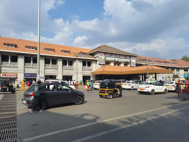 Pune Junction Railway Station in Pune - Ask AI | mindtrip