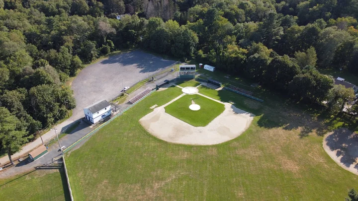 Soldiers Field in Douglas, Massachusetts - Ask AI | mindtrip