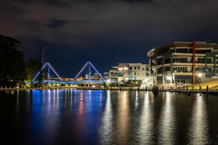 Trafalgar Bridge in Perth | What to Know Before You Go