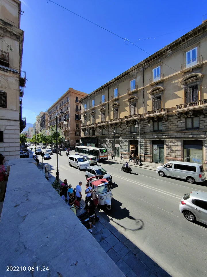 Via Cavour & Via Roma in Palermo - Ask AI | mindtrip